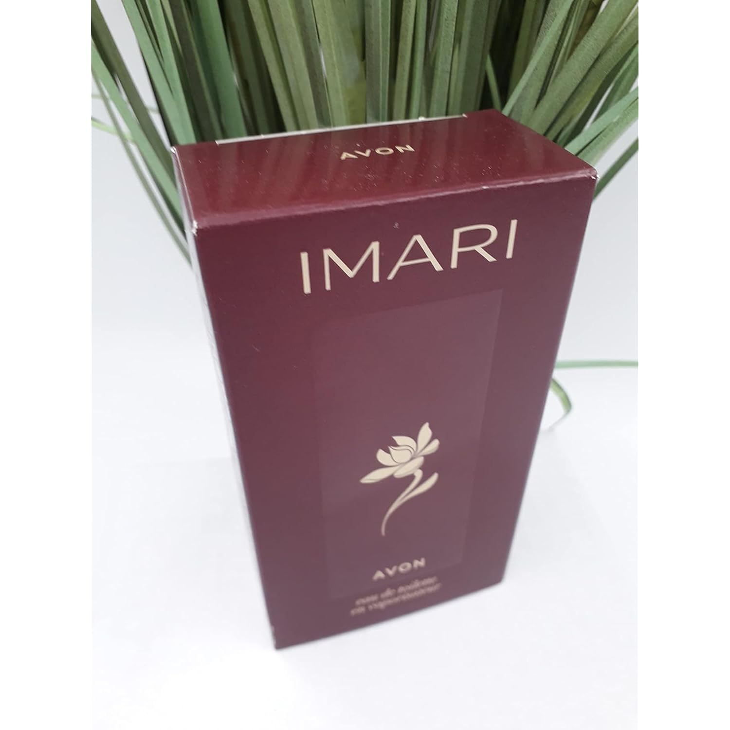 Imari Eau de Toilette Spray for Women | Amber Floral Fragrance with Italian Bergamot, Jasmine, Amber & Aldehydes | Timeless Seduction | New Packaging, Same Beloved Scent – 1.7 fl oz