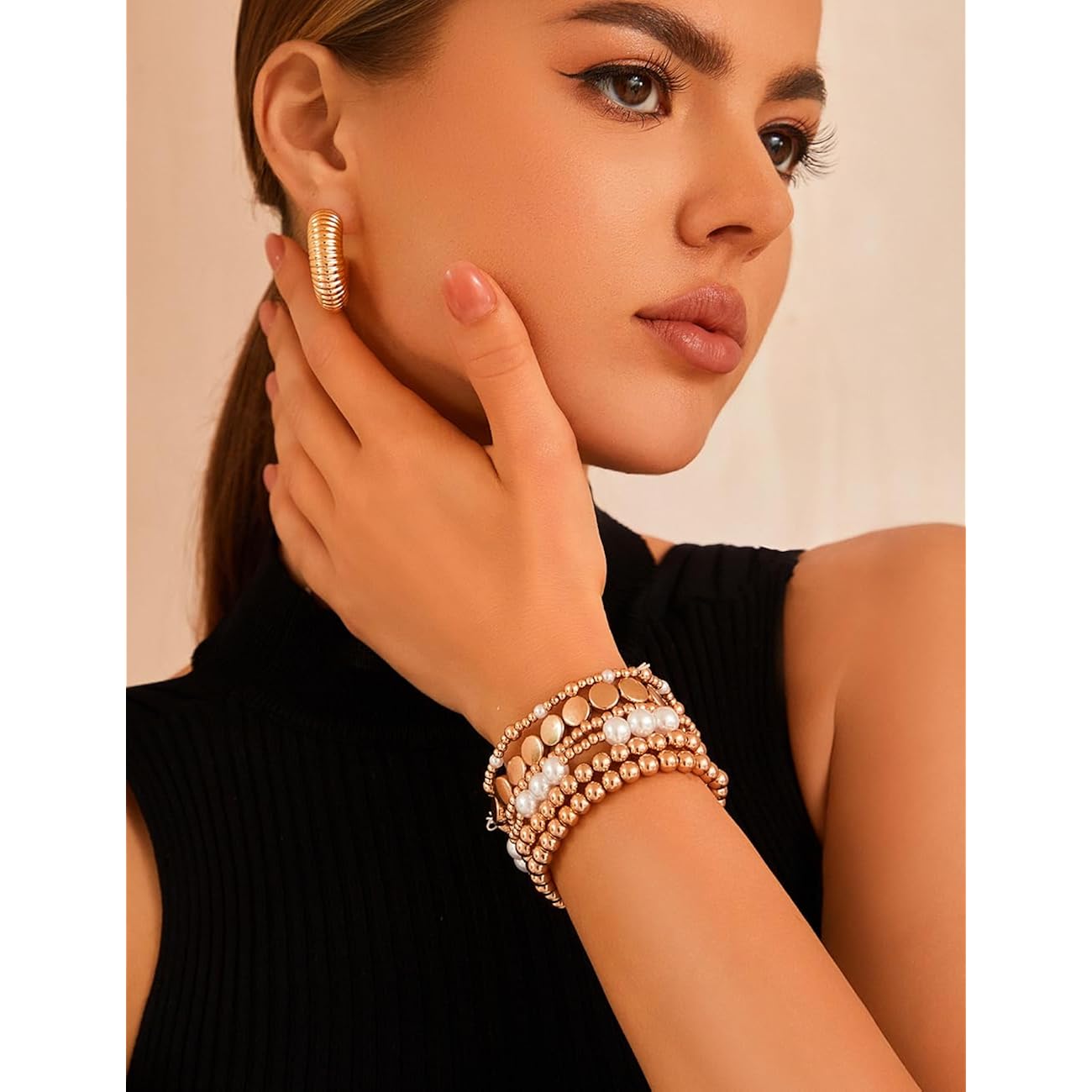 KISS WIFE Gold Bracelets for Women Gold Bracelet Stack Pearl Beaded Bracelets for Women Strand Bead Ball Stretchable Elastic Bracelet Set Adjustable Fashion Accessories Jewelry for Gifts (Beads and Pearls)