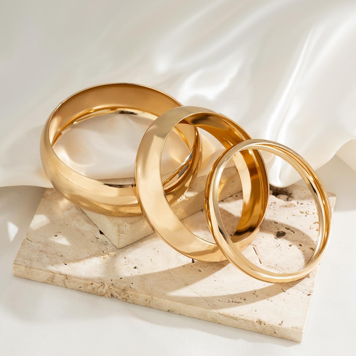 3PCS Chunky Gold Bangle Bracelets for Women Trendy Wide Wrist Cuff Bracelets Stack Statement Bangle Fashion Jewelry Gift