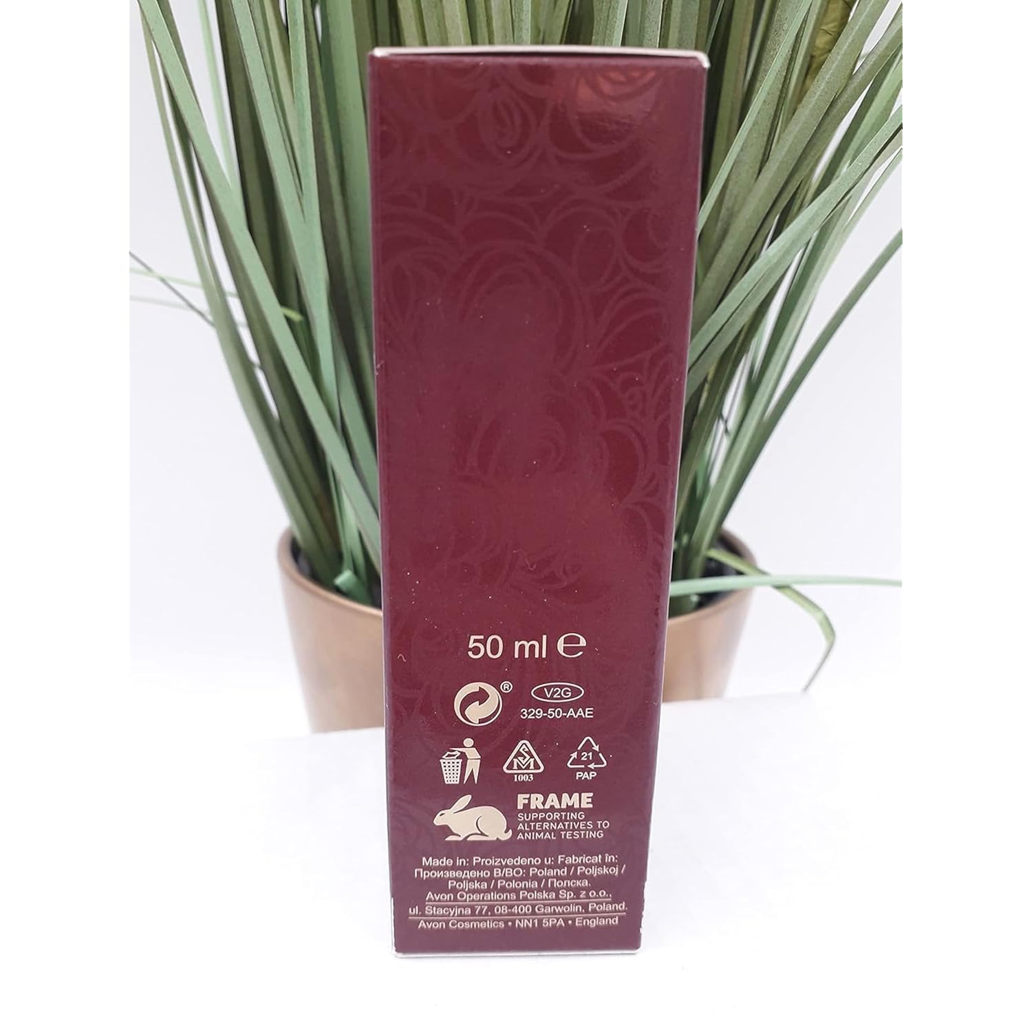 Imari Eau de Toilette Spray for Women | Amber Floral Fragrance with Italian Bergamot, Jasmine, Amber & Aldehydes | Timeless Seduction | New Packaging, Same Beloved Scent – 1.7 fl oz