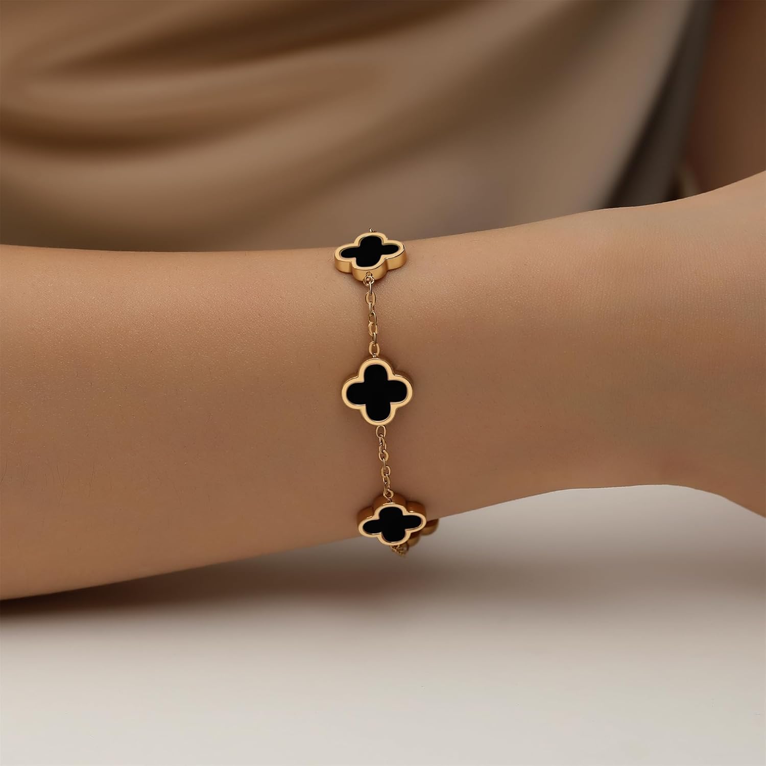 18K Gold Plated Clover Bracelet Set for Women White/Black/Gold/Silver/Green/Pink Adjustable Link Double-Sided Lucky Bracelets Trendy Bracelets Set Jewelry Gifts for Women Men