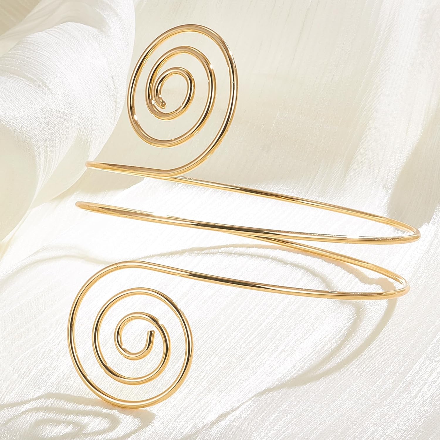 7 Pcs Arm Cuff Jewelry for Women Gold Upper Arm Cuff Bangle Band Armlet Adjustable Arm Cuff Bracelet